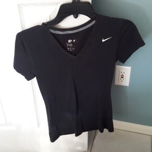 Nike top